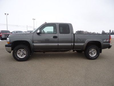 2002 chevy silverado 2500hd duramax diesel 4x4 lt ext cab low miles local trade