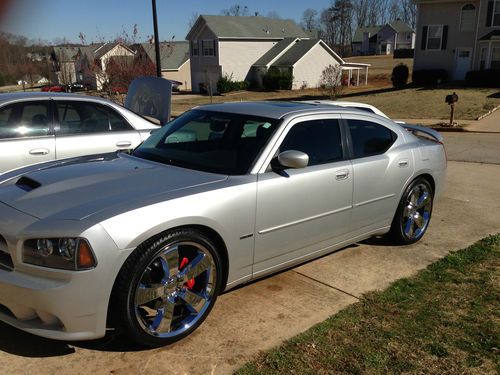 2007 dodge charger srt8