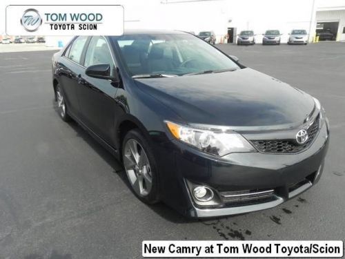 2014 toyota camry se sport