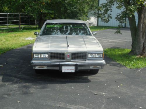 1984 oldsmobile 98 regency sedan