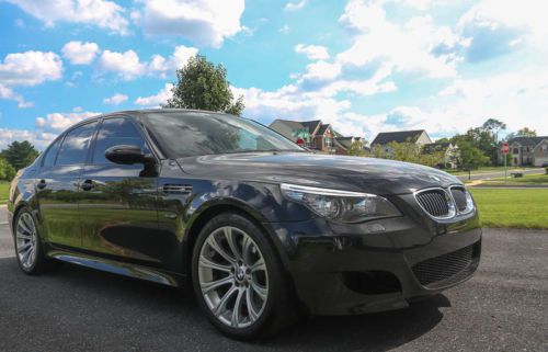 2008 bmw m5 5.0l v10 rwd smg carbon black / black leather + aluminum trim