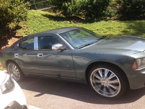 2006 dodge charger srt8 sedan 4-door 6.1l
