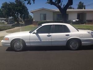 2001 ford crown victoria preston base sedan 4-door 4.6l