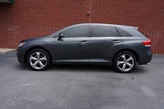 2011 toyota venza awd v6 limited hard loaded .... carfax certified new car trade