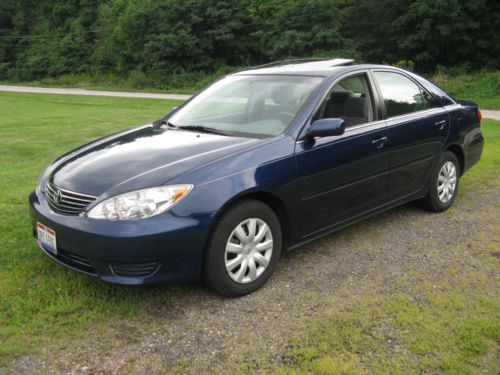 NO RESERVE***2005 TOYOTA CAMRY LE w/ 57k, AUTO, MOONROOF, CLEAN ONE OWNER $8250, image 8