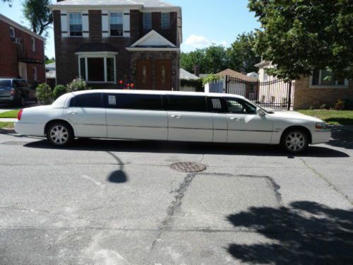 2008 lincoln town car 120&#034; 5 door limousine