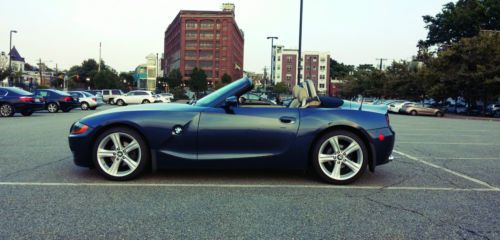 2004 bmw z4 2.5i convertible 2-door 2.5l