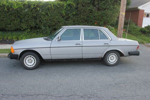 1984 Mercedes Benz 300D Sedan Runs on WVO, US $1,750.00, image 2