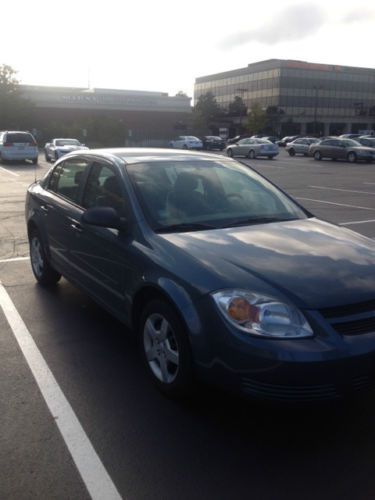 2005 chevrolet cobalt low miles!