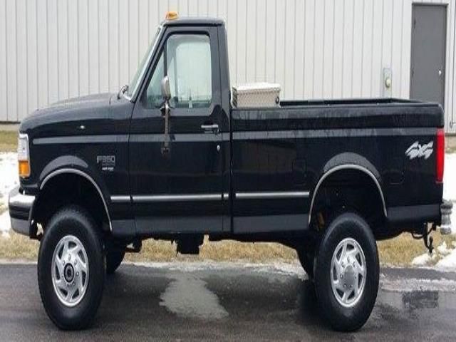 Ford f-350 xlt standard cab pickup 2-door