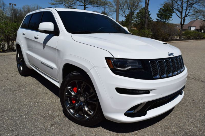 2015 jeep grand cherokee 4wd srt-edition (top of line)