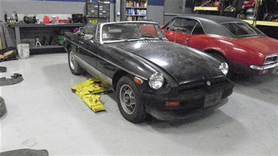 1980 mg mgb low miles  1 owner   low reserve  l@@k