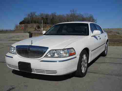 2007 Lincoln Town Car Signature Limited Sedan 4-Door 4.6L, US $9,650.00, image 8