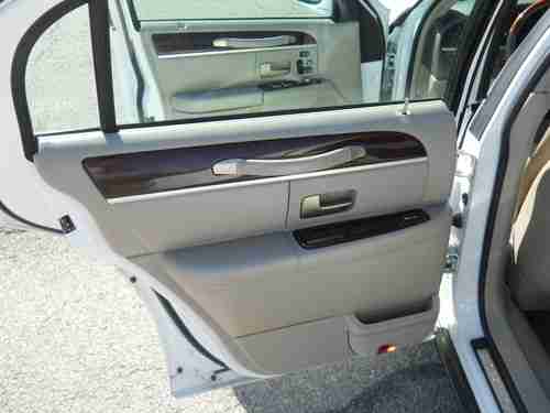 2007 Lincoln Town Car Signature Limited Sedan 4-Door 4.6L, US $9,650.00, image 20