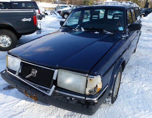 Rare volvo 240 wagon 1992  5 speed manual blue well maintained no reserve