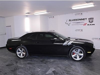 Leather racing stripes spoiler sunroof mp3 sirius uconnect navigation alloy rims