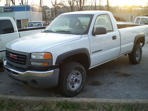 2003 gmc 2500hd 3/4  ton 4x4 6.0 gas a/t