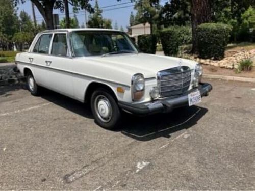 1975 mercedes-benz 300-series