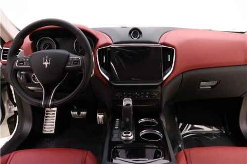 2023 maserati ghibli modena q4
