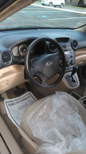 2007 kia rondo lx