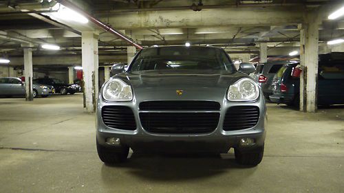 2004 porsche cayenne turbo sport utility 4-door 4.5l