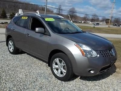 2009 nissan rogue, like new in and out, alloy wheels, cd player.