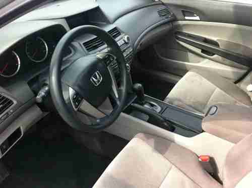 Clean, Beautiful, Silver, 4 door, image 8