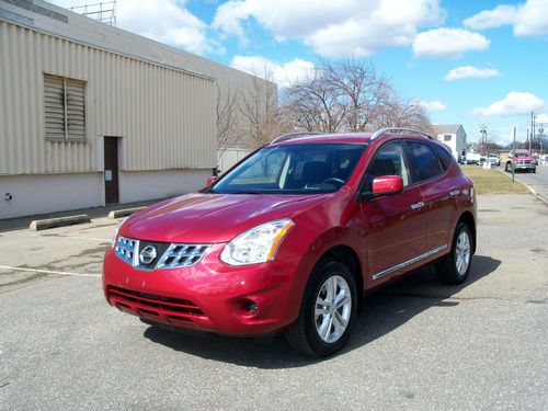 2012 nissan rogue 1100 mls red beauty