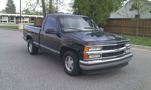 1997 chevy 1500  *** v8***