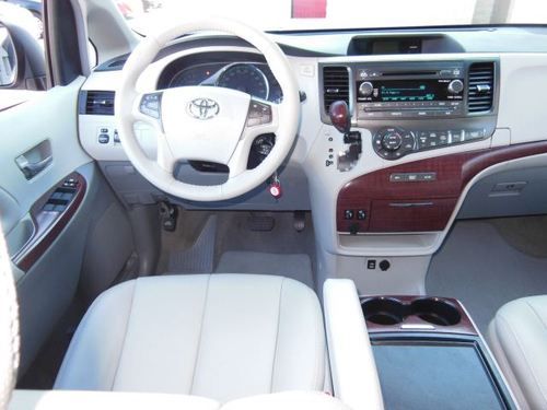 2012 toyota sienna xle mini passenger van 5-door 3.5l