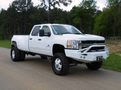 Custom duramax diesel 4x4 6in lift 29k in extras one of a kind