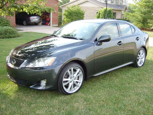 2007 lexus is250 rwd only 20k miles new bridgstone tires ex cond warranty ohio