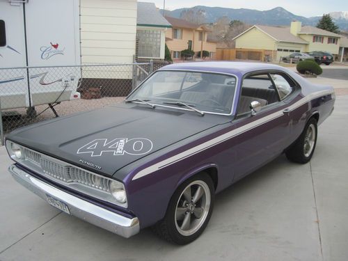 Plymouth duster