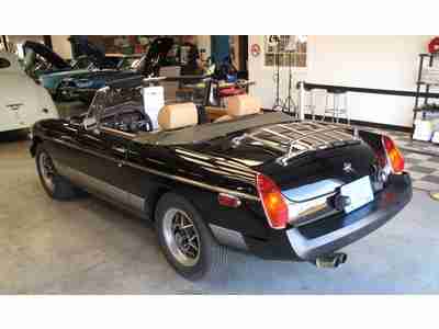 Leather Garage Kept Power Brakes Upgraded AM/FM Radio W/ CD, image 4