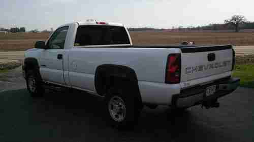 2006 CHEVY CHEVROLET SILVERADO 2500 HD LOW MILES, GREAT CONDITION, NO RESERVE!!, image 4
