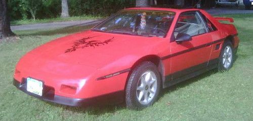 1986 fiero se v6 automatic sharp,sporty and fast!