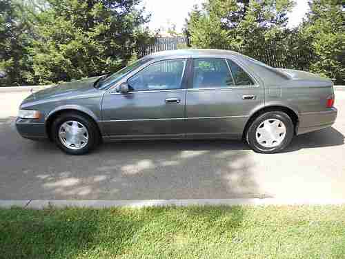 2001 Cadillac Seville SLS Sedan 4-Door 4.6L Clean Title, image 4