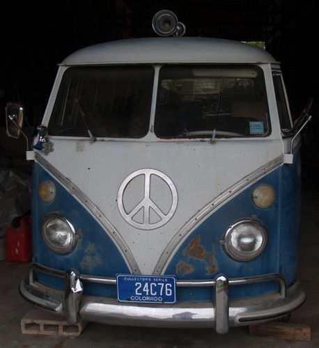 1966 vw van  13 window deluxe