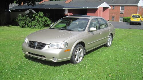 2001 nissan maxima se sedan 4-door 3.0l