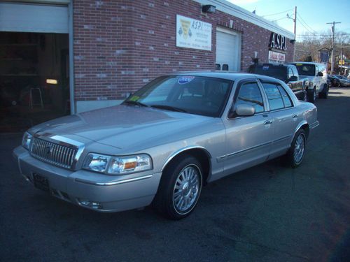 Low mileage 2006 mercury grand marquis ls