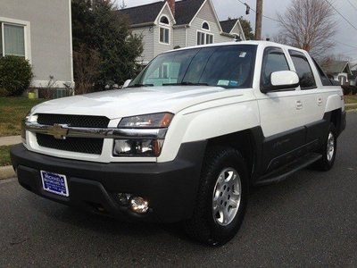 Leather moonroof loaded carfax finance 4x4 mint