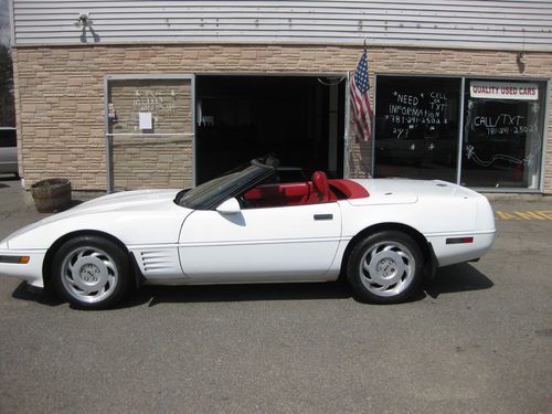 Chevrolet corvette convertible 1 owner 150%