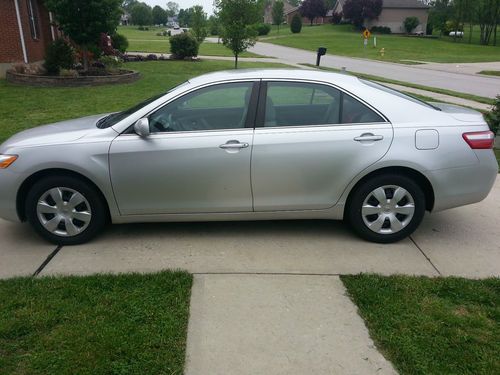 2009 toyota camry le sedan 4-door 2.4l