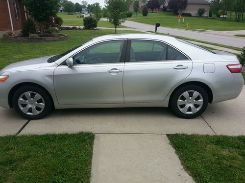 2009 toyota camry le sedan 4-door 2.4l