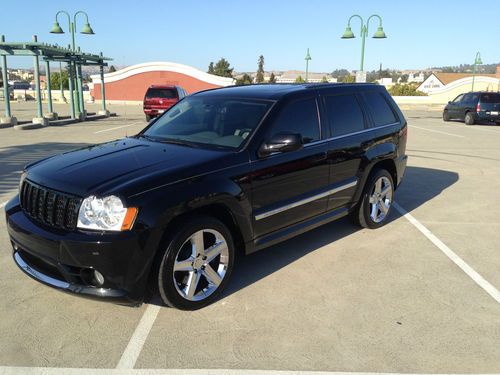 2006 jeep grand cherokee srt8 sport utility 4-door 6.1l