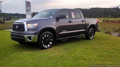 New 2013 toyota tundra xsp crew 20 years / 200,000 miles warranty