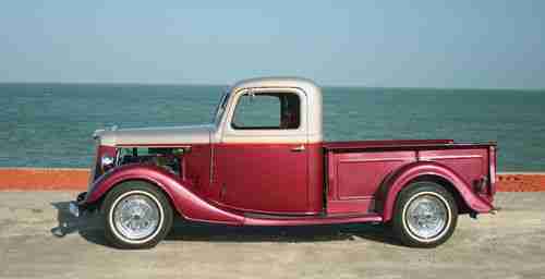 1935 Ford Pickup Truck, image 2