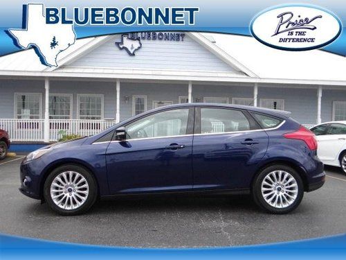 2012 ford focus titanium, leather, low miles, heated leather, backup camera