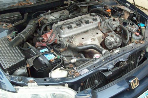 1999 Honda Accord EX Sedan 4-Door 2.3L 5spd.162k cold A/C near mint condition., image 6