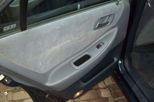 1999 Honda Accord EX Sedan 4-Door 2.3L 5spd.162k cold A/C near mint condition., image 15